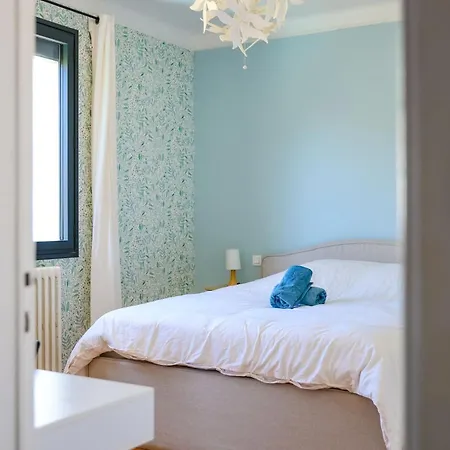 Maison De Confort 10 Personnes Avec Piscine