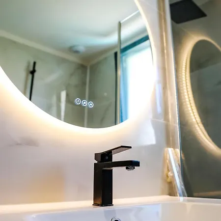 Maison De Confort 10 Personnes Avec Piscine *