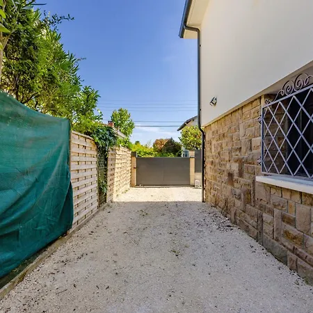 بيت للعطل Maison De Confort 10 Personnes Avec Piscine