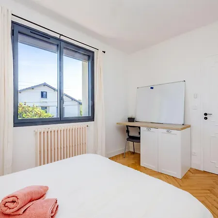 Maison De Confort 10 Personnes Avec Piscine 度假居 *