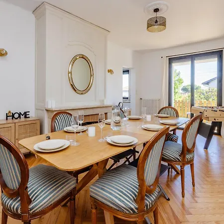 Maison De Confort 10 Personnes Avec Piscine * مونْتوبا