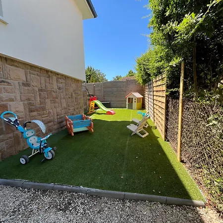 Дом отдыха Maison De Confort 8 Personnes Avec Piscine