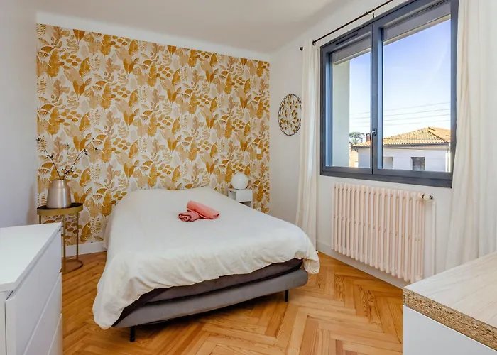 Maison De Confort 10 Personnes Avec Piscine מונטובן