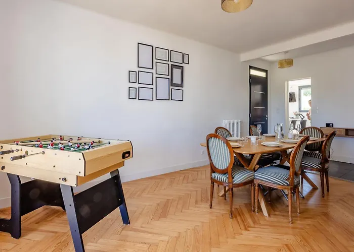 Maison De Confort 10 Personnes Avec Piscine * מונטובן