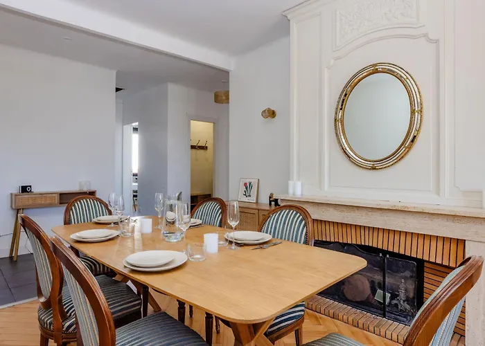 Maison De Confort 10 Personnes Avec Piscine