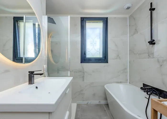 Maison De Confort 10 Personnes Avec Piscine בית נופש *