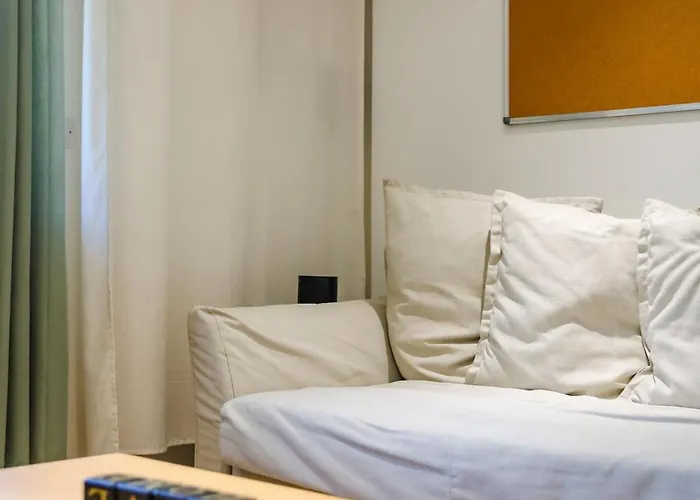 בית נופש Maison De Confort 10 Personnes Avec Piscine מונטובן