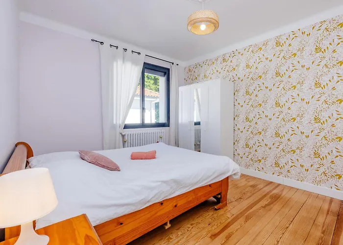 Maison De Confort 10 Personnes Avec Piscine בית נופש *