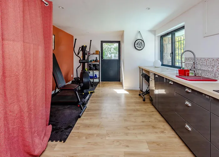 Maison De Confort 10 Personnes Avec Piscine *