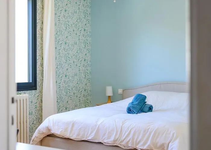 Maison De Confort 10 Personnes Avec Piscine