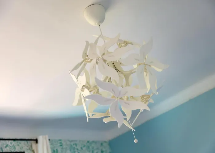 Maison De Confort 10 Personnes Avec Piscine מונטובן